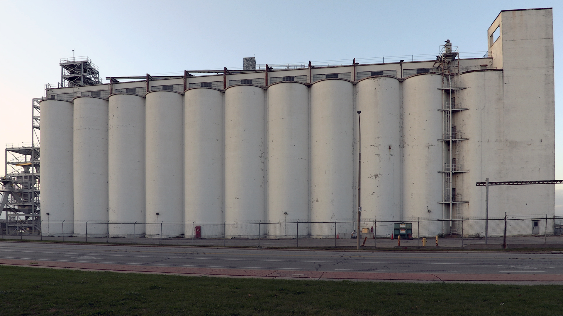 The grain elevator at the Hiram Walker & Sons Distillery in Windsor, Ontario, Canada. Photo ©2017, Mark Gillespie/CaskStrength Media.