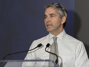 Distilled Spirits Council CEO Chris Swonger speaks during the group's annual economic briefing February 12, 2020 in New York City. Photo ©2020, Mark Gillespie/CaskStrength Media.