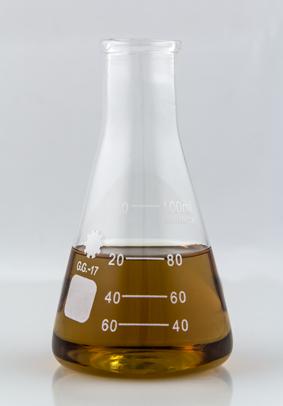 A laboratory beaker full of whisky. Photo ©2021, Mark Gillespie/CaskStrength Media.