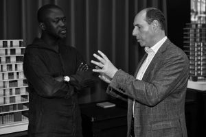 Sir David Adjaye OBE and Gordon & MacPhail Director of Prestige Stephen Rankin. Image courtesy Gordon & MacPhail. 